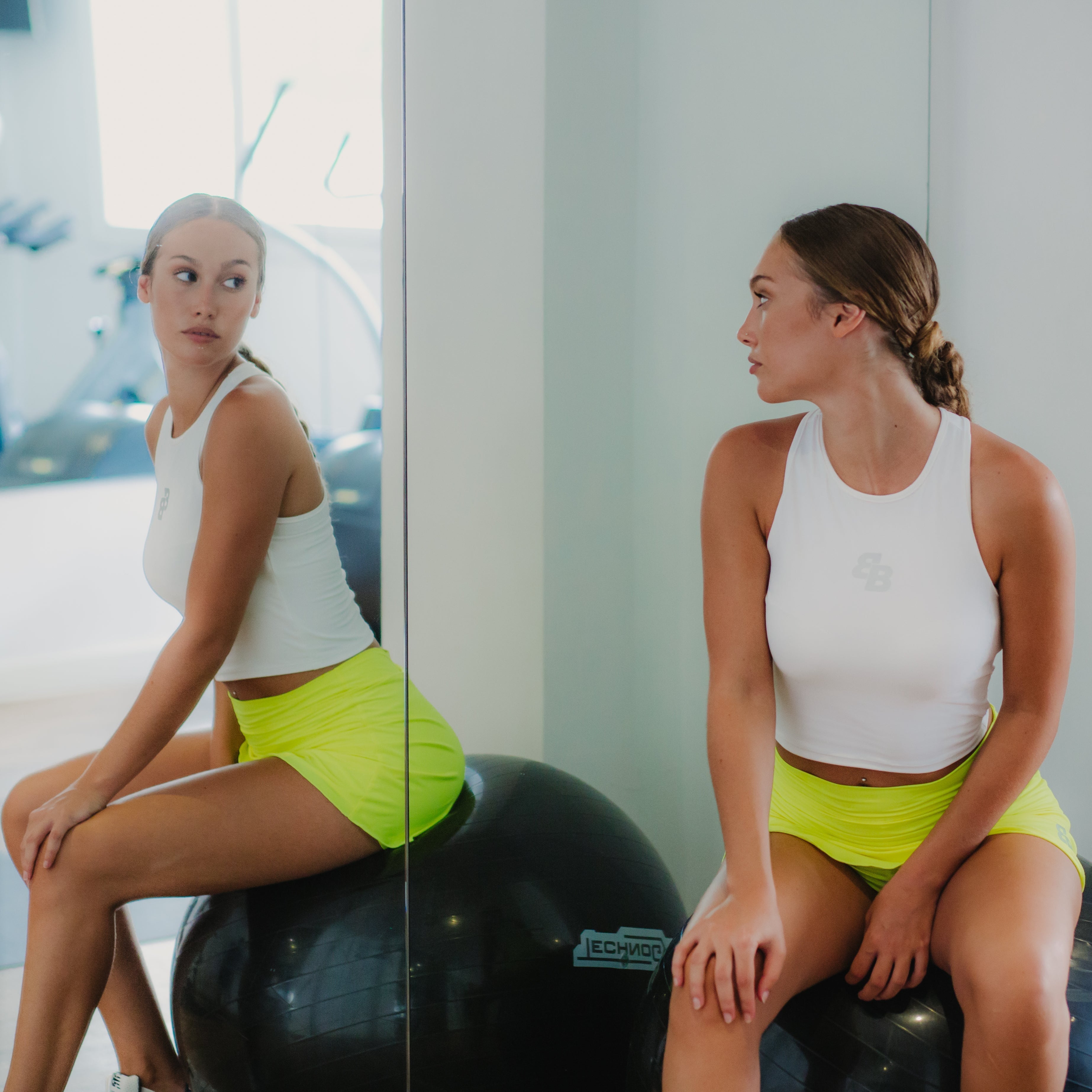 01jxz1dz064dyk3vftkw1g105f